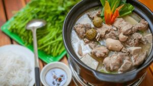 Cách nấu vịt om sấu miền Bắc